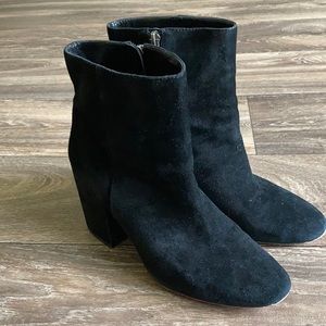Vince Camuto Destilly Black Suede Booties 8.5